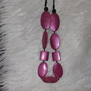 Chic Pink Oval Beaded Necklace